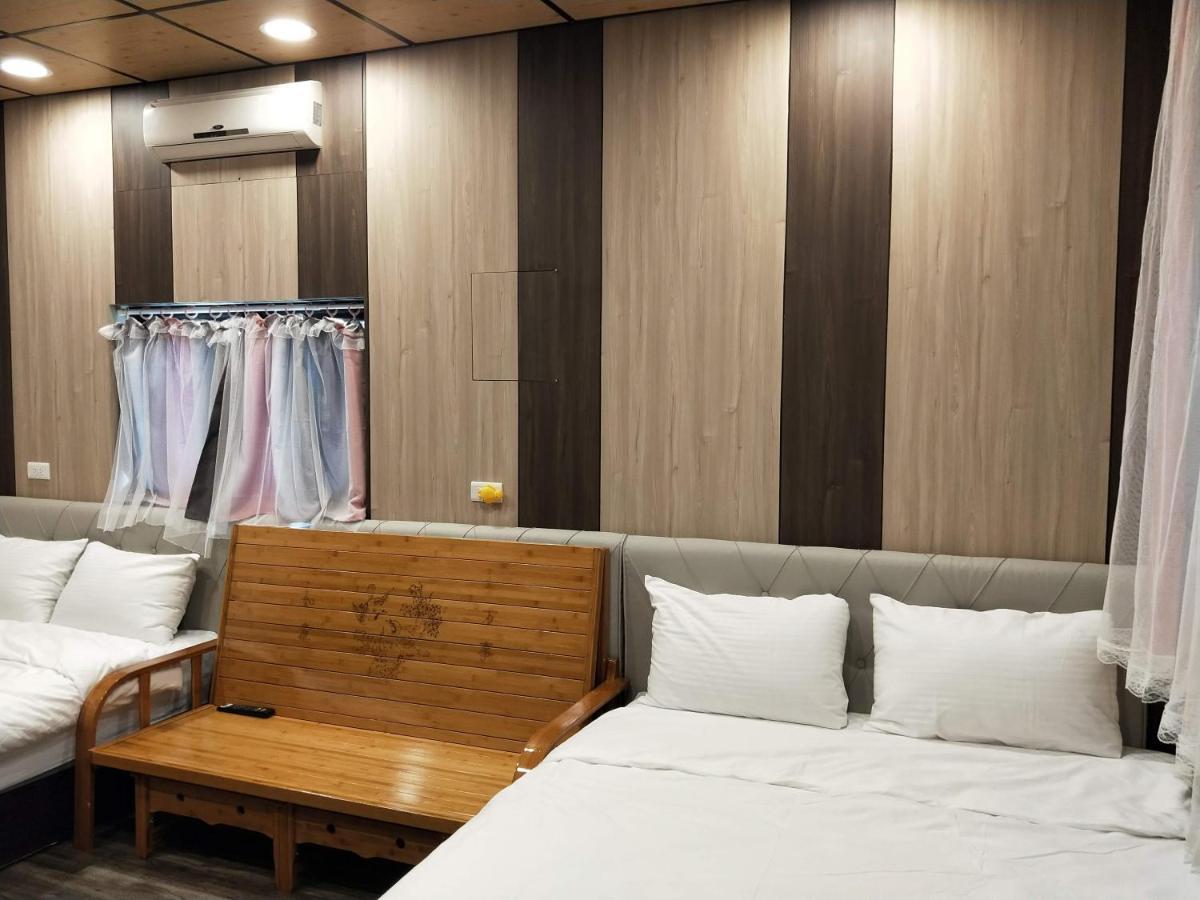Meiting B&B Shuili Bagian luar foto
